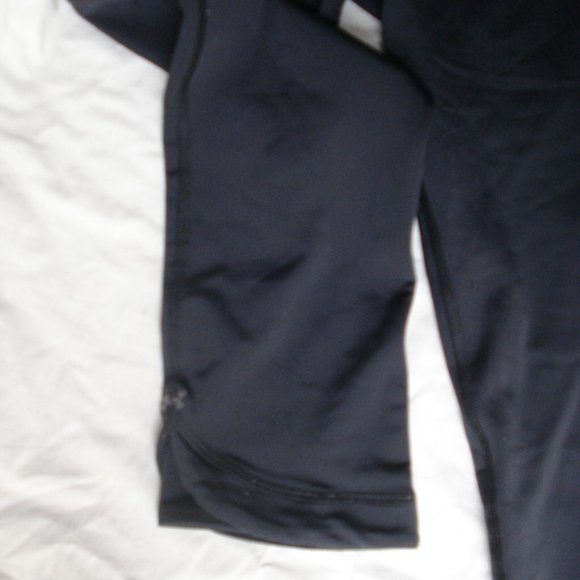 Black UA dri-fit capri leggings - Picture 5 of 7